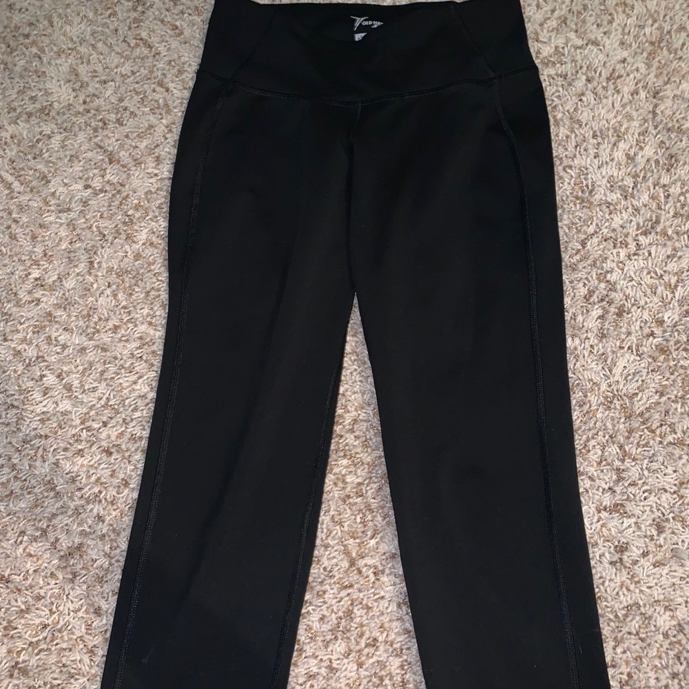 Old Navy Black Crop Leggings